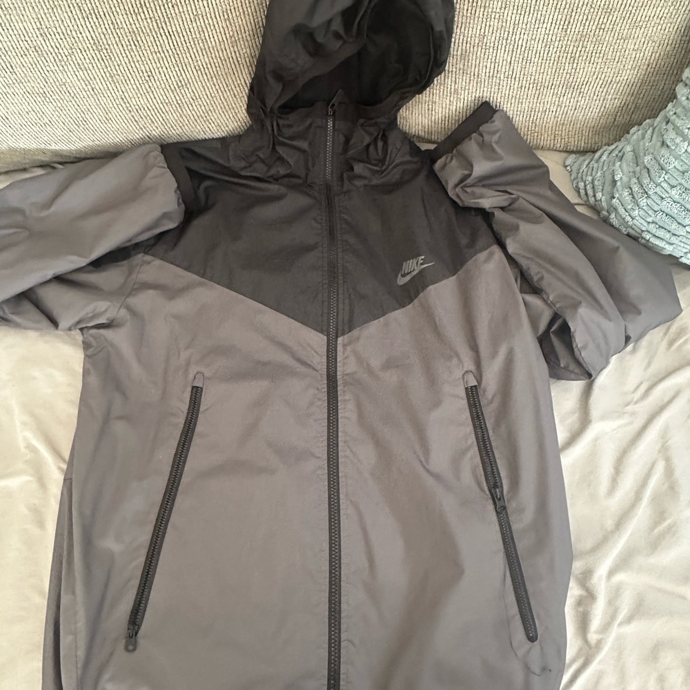 Nike Men's Two-Tone Windbreaker Jacket